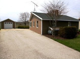 8923 Twin Harbors Rd, Sturgeon Bay, WI 54235