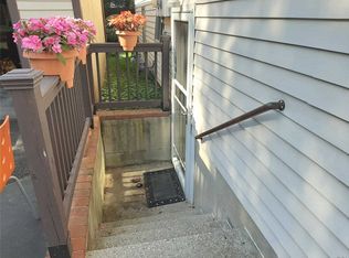 445 Moffitt Blvd, Islip, NY 11751