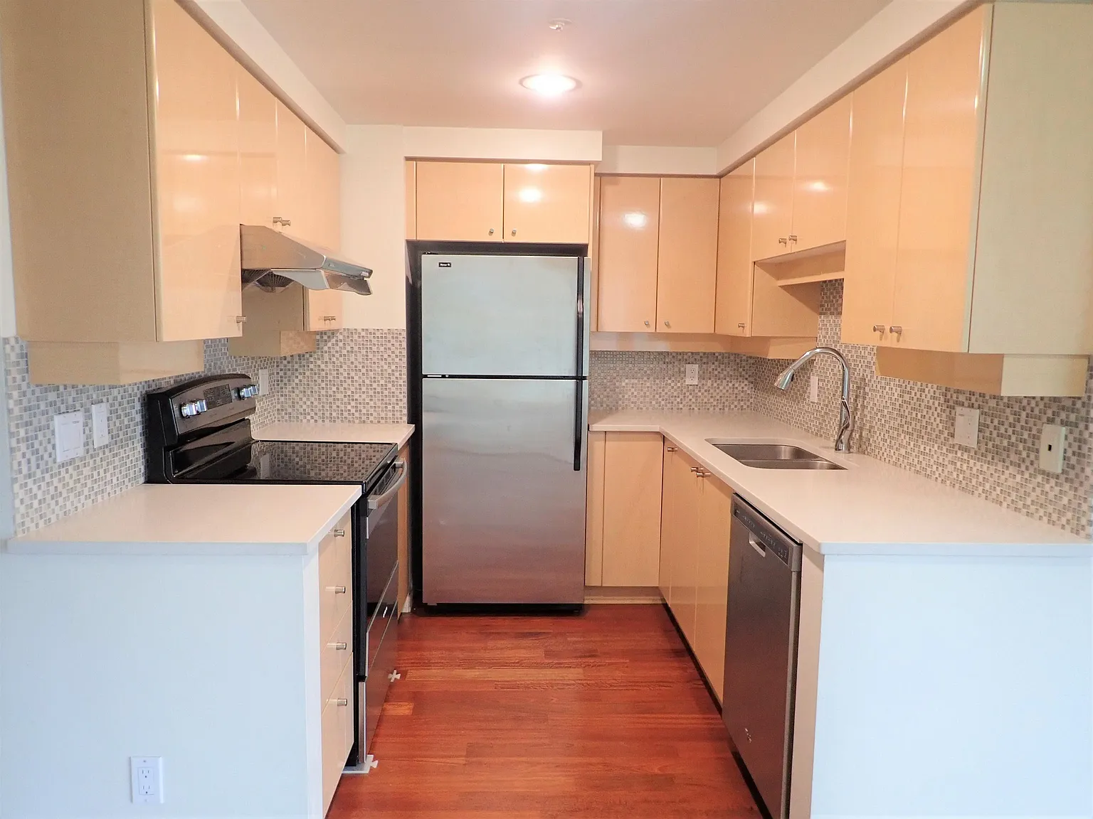1 bed, 723 sqft, $2,650 — Photo 4