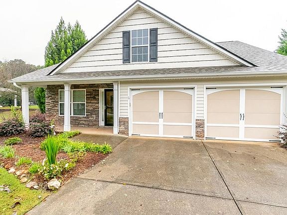 2nd image of 187 Thornberry Ln