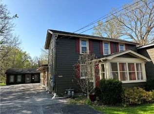 10593 Main St, Clarence, NY 14031