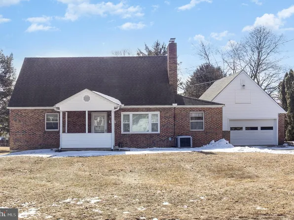 6111 Catherine St, Harrisburg, PA 17112