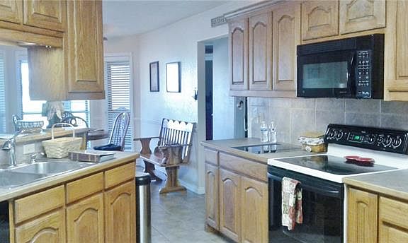 5th image of 247 Saddlebrook Ct