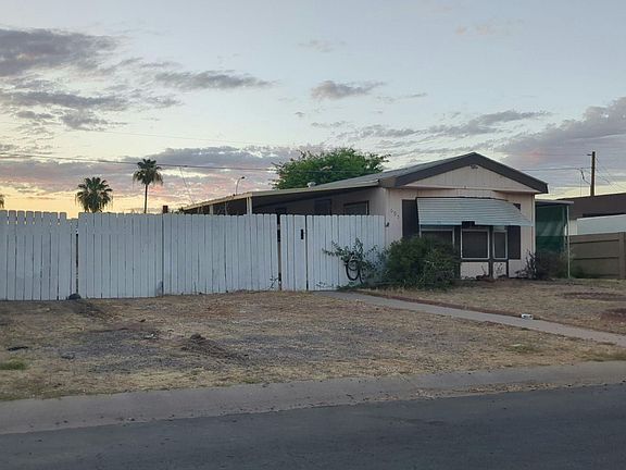 3rd image of 695 S 93rd Way
