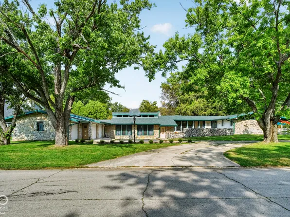 2112 W Sun Valley Pkwy, Muncie, IN 47303