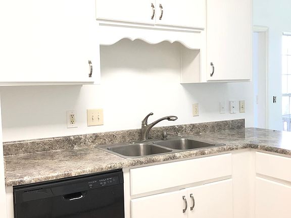 5th image of 117 Hillcrest Ct