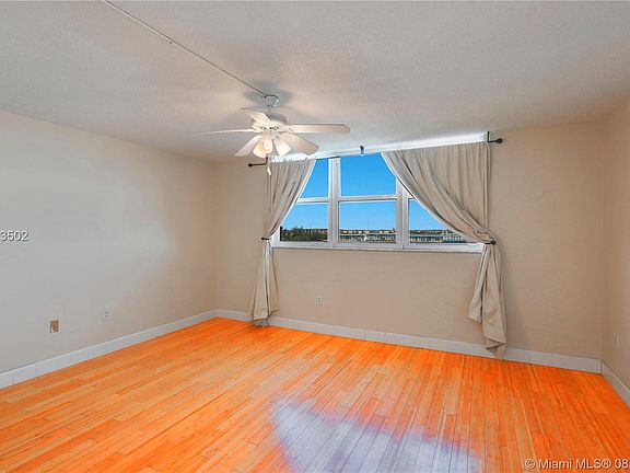 5th image of 1175 Miami Gardens Dr #111