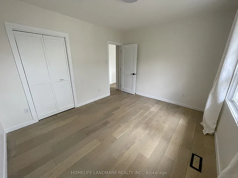 74 Valentine Dr — Photo 8