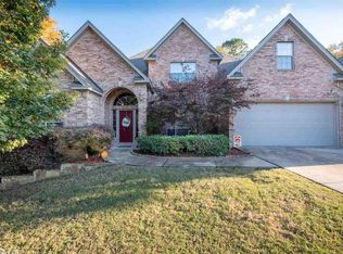 17 Woodfern Dr, Little Rock, AR 72211