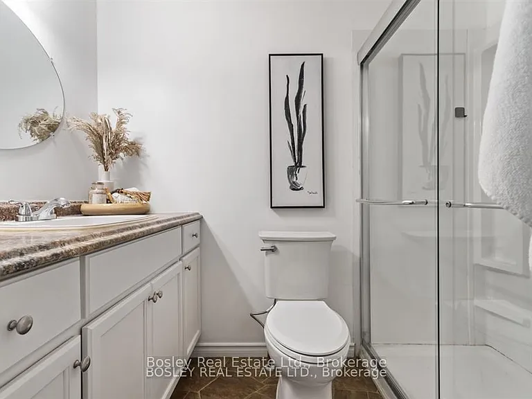 133 Ontario St #201 — Photo 17