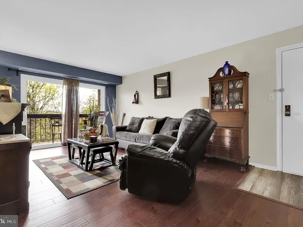 1 Summit Hill Ct APT B2, Baltimore, MD 21228