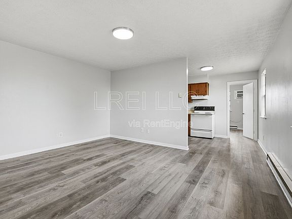 2nd image of 176 Thistlewood Ave #16