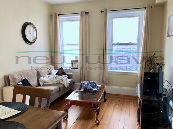 69 S Huntington Ave, Boston, MA