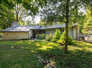 1320 E Southdowns Dr, Bloomington, IN