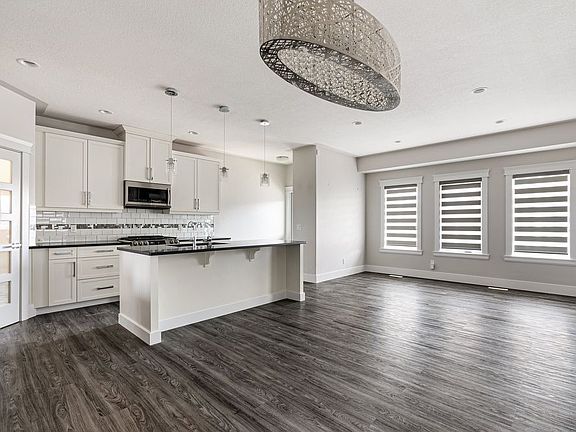 2nd image of 313 Collicott Dr