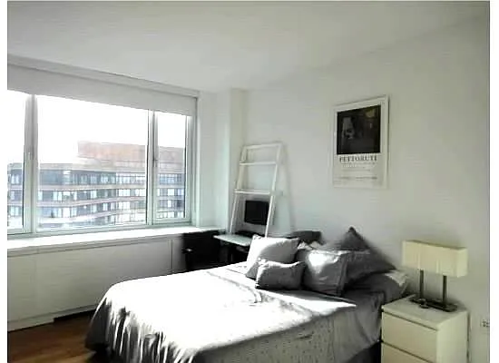 Rented by Keller Williams NYC | media 41