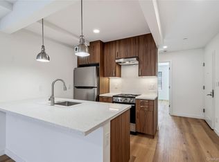 6249 60th St #1, Ridgewood, NY 11385