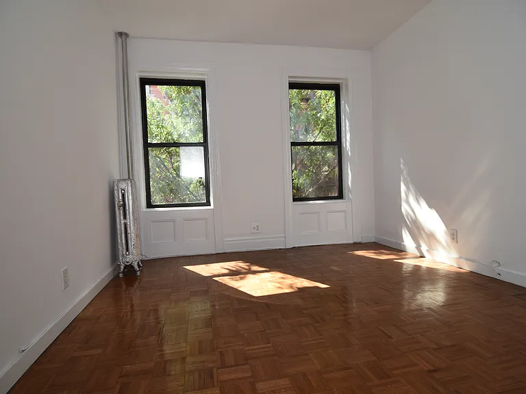 611 W 180th St #9 — Photo 6
