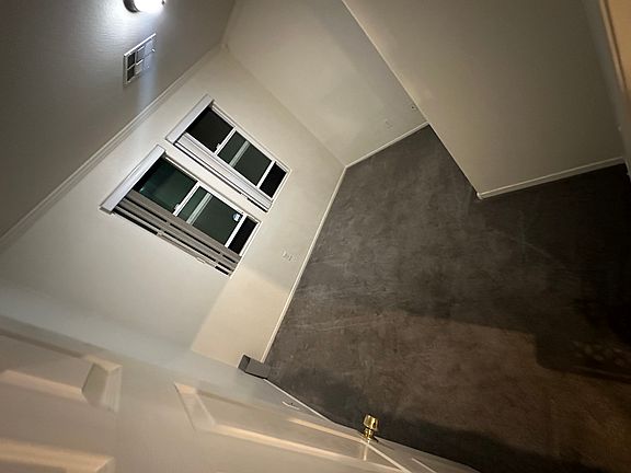 4th image of 6679 Pheasant Moon St