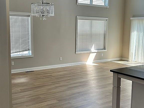 4th image of 8663 Pebble Creek Dr