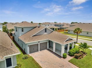 19041 Blueleaf St, Orlando, FL 32827