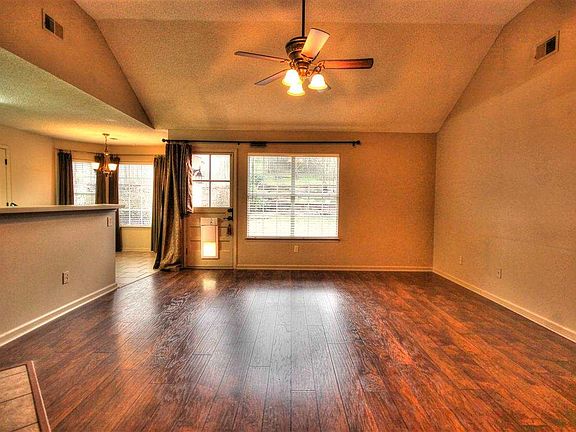 3rd image of 2206 Valley Edge Dr