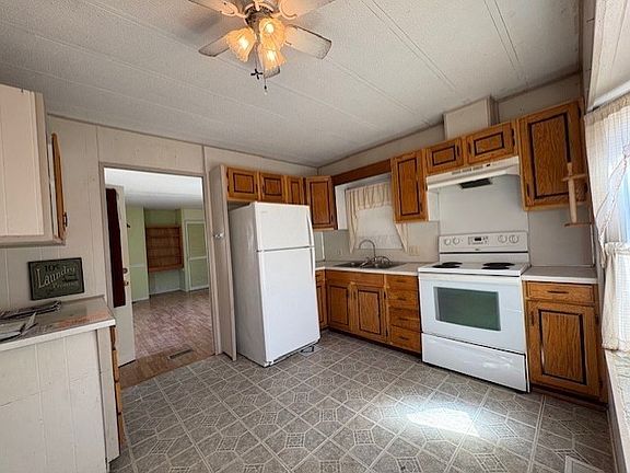 4th image of 300 E Washington St #11R