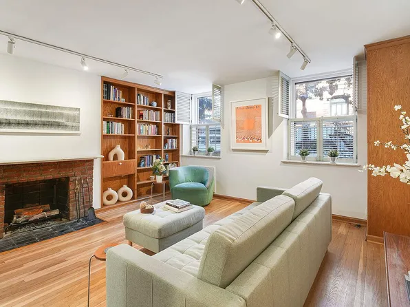 92 Remsen St APT 1A, Brooklyn, NY 11201