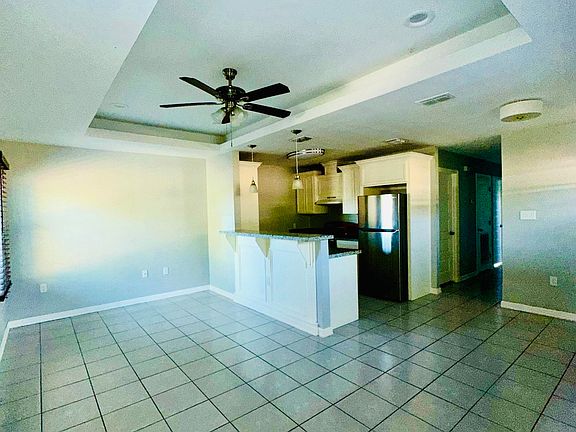 5th image of 1925 Diamante Dr #B