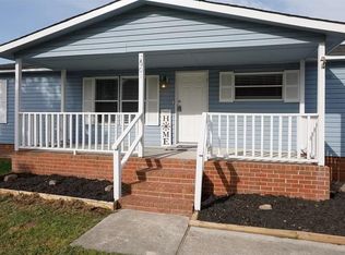 2001 McGuire Dr, Raeford, NC 28376