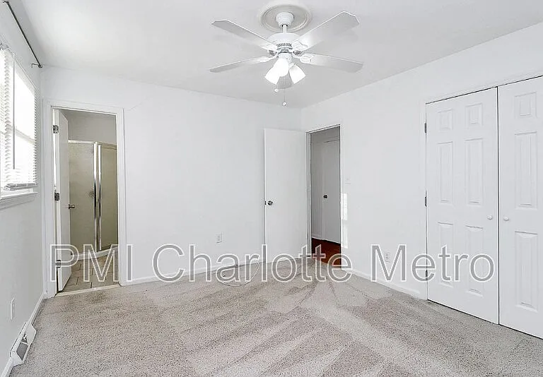9916 Windrift Rd — Photo 8