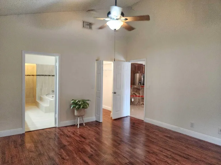 7705 Forest Green Ln — Photo 20