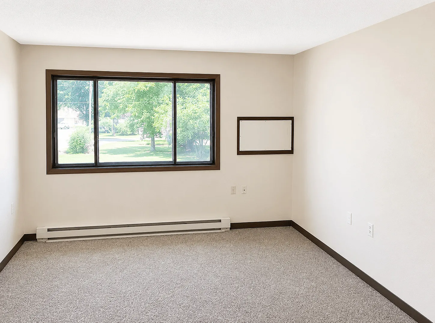 Oakwood Apartments — Photo 3