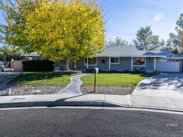 1227 Wayne St, Ridgecrest, CA 93555