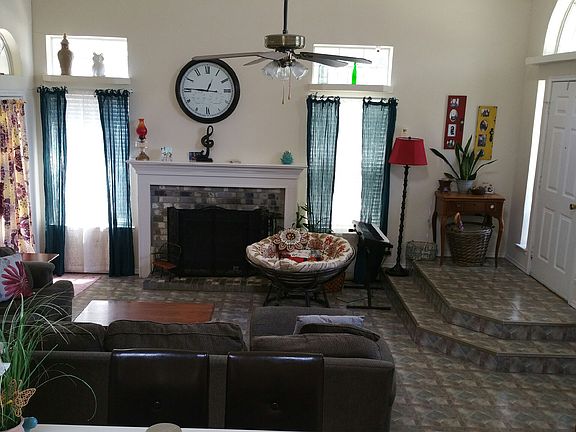 3rd image of 5800 Shady Springs Trl