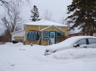226 N E St, Cheboygan, MI 49721