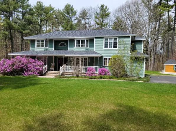 7 Casselton Road, Raymond, ME 04071