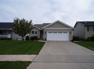 126 Brighton Cir SW, Cedar Rapids, IA 52404