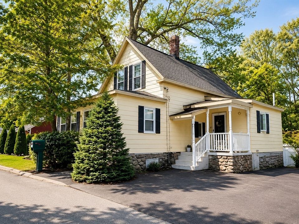 1st image of 38 Veranda Ave