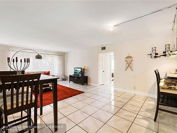 3rd image of 1770 E Las Olas Blvd APT 207