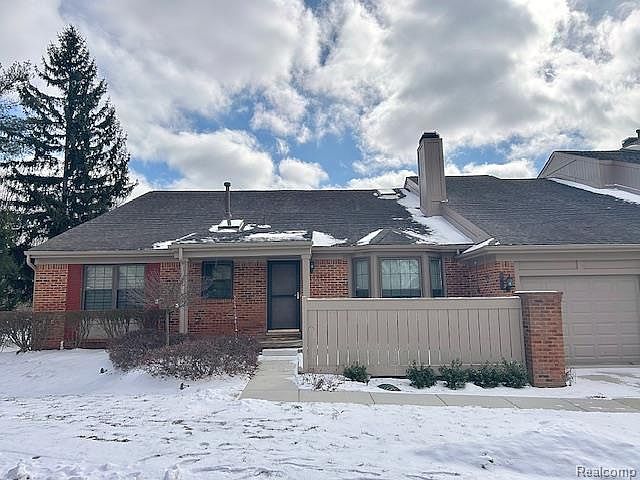 1st image of 7305 Meadowridge Cir #28