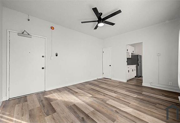 5th image of 4418 W Pico Blvd APT 204