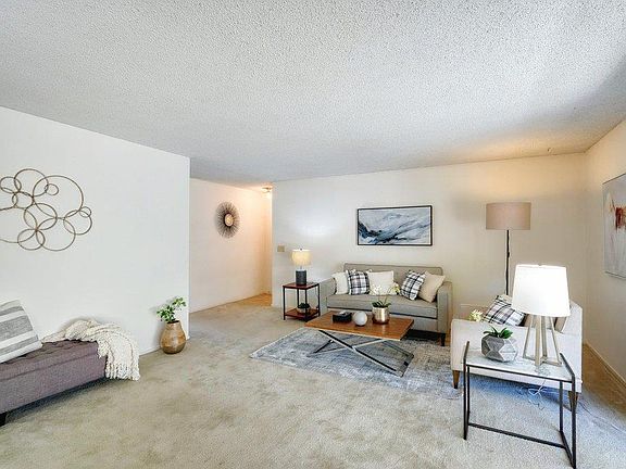 3rd image of 952 Kiely Blvd Unit J