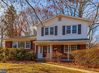 5106 Russett Rd, Rockville, MD 20853