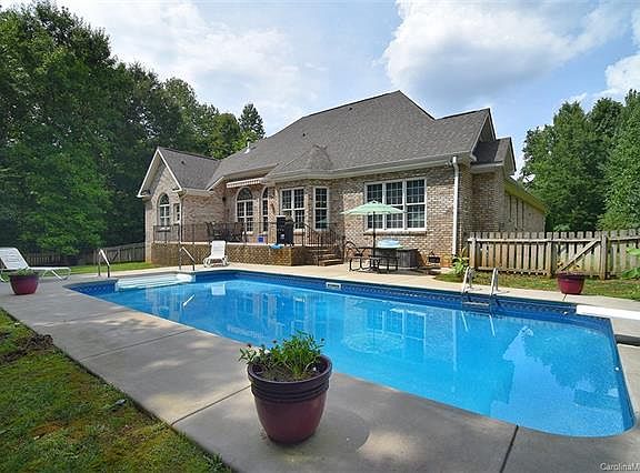 2nd image of 8612 Annaleis Ct
