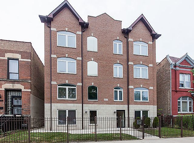 1st image of 3552 S Giles Ave Unit 4S