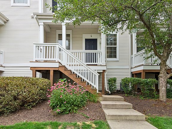 2nd image of 1472 Cambria Dr Unit 4
