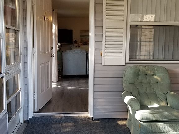 Lanai entrance