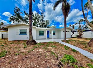 7838 Causeway Blvd N, Saint Petersburg, FL 33707