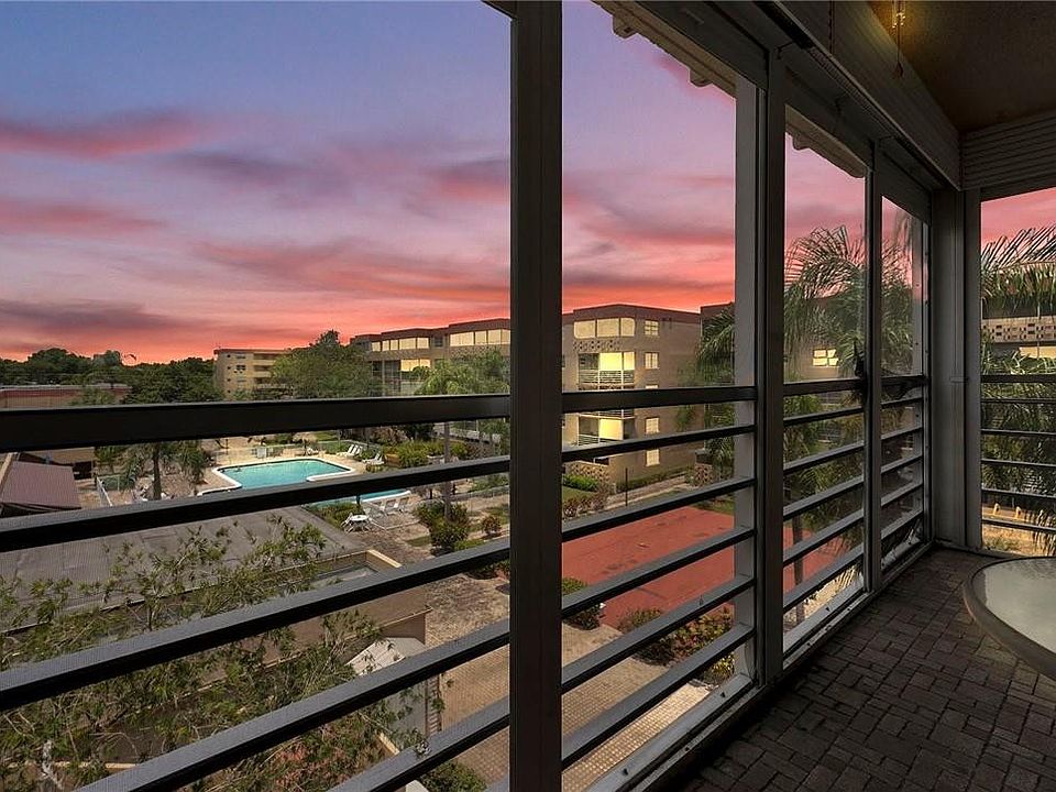 1st image of 408 NW 68th Avenue #404